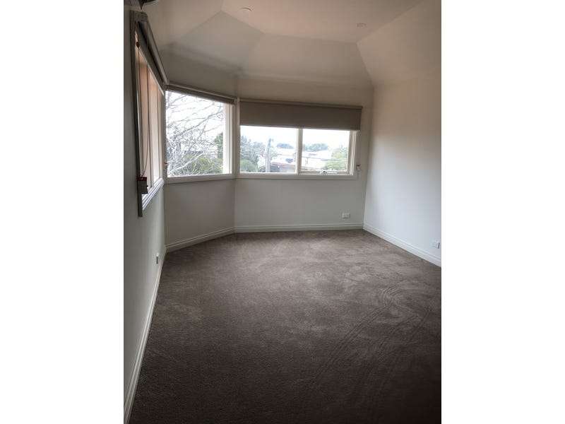 NEWLY RENOVATED HOME IN SOUGHT 15