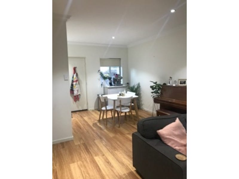 Well Presented Unit in Desirable Location