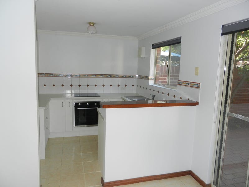 TOWNHOUSE TO RENT. HYDE PARK 5