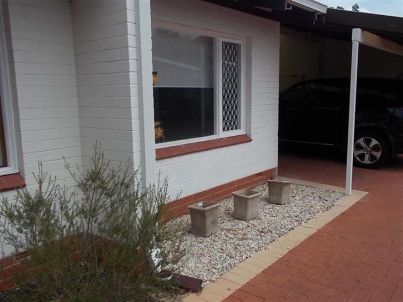 Neat and newly renovated unit 2