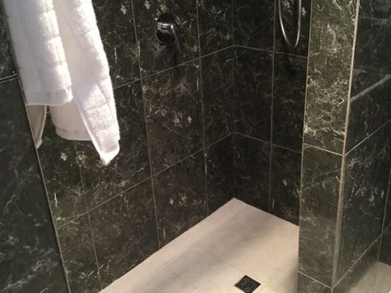 Neat and newly renovated unit 5