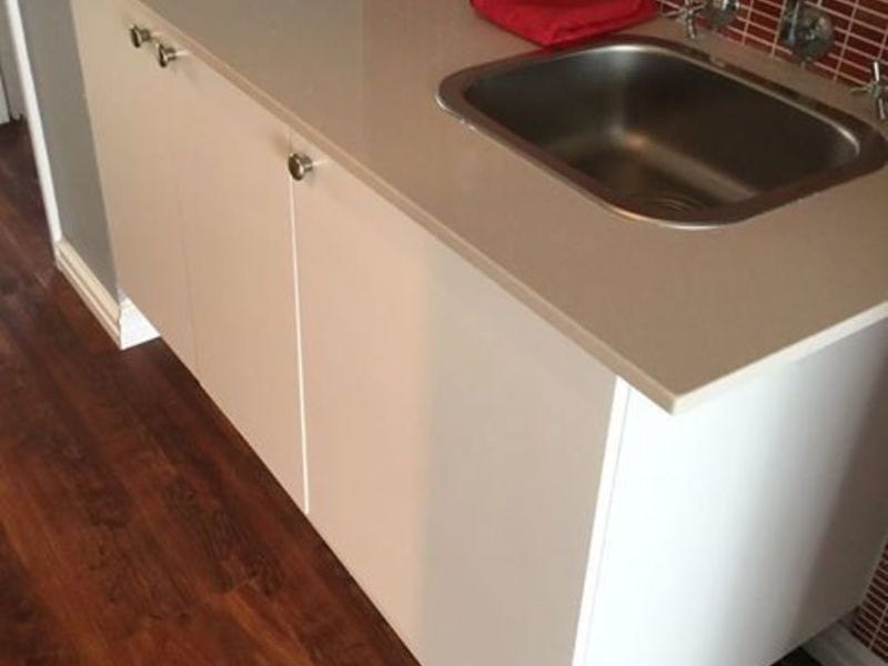 Neat and newly renovated unit 6