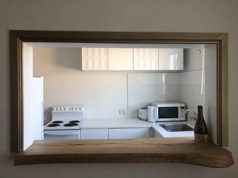 Top floor apartment 6