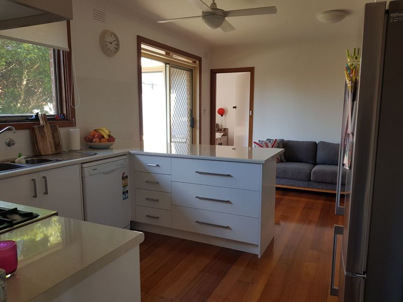 Spacious 4 bedroom/3 bedroom and 4