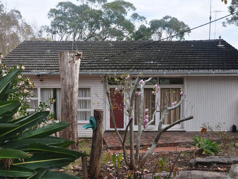 Perfect Location – Leafy Outlook, Walk to Water, Southgate Shopping Centre and Transport