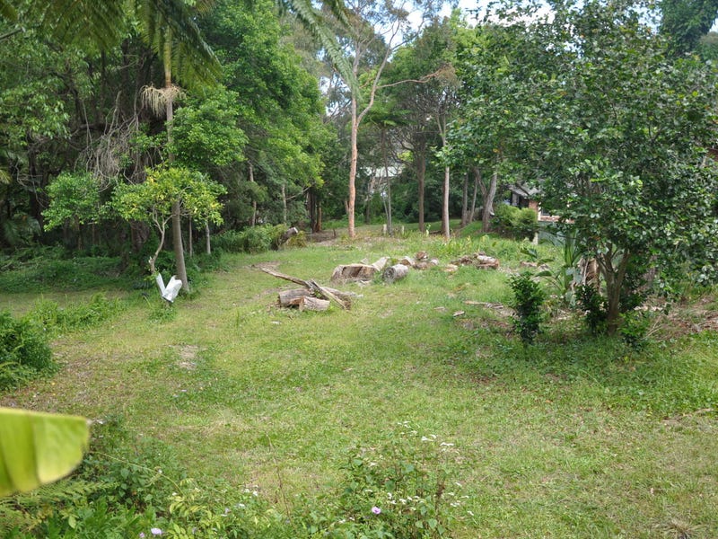 Perfect Location – Leafy Outlook, 16