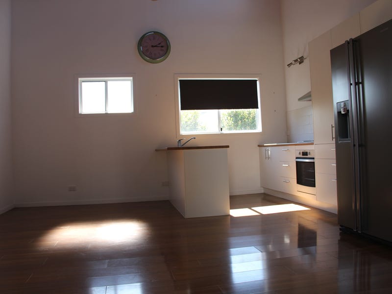 Stand Alone Detached Self Contained 10
