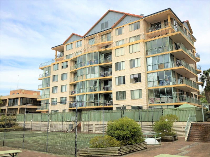 Beautiful 3 bedroom apartment with 4
