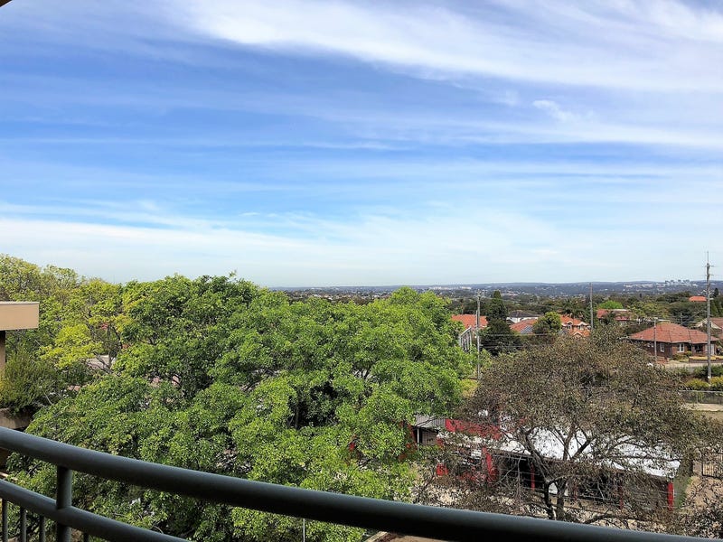 Beautiful 3 bedroom apartment with 7