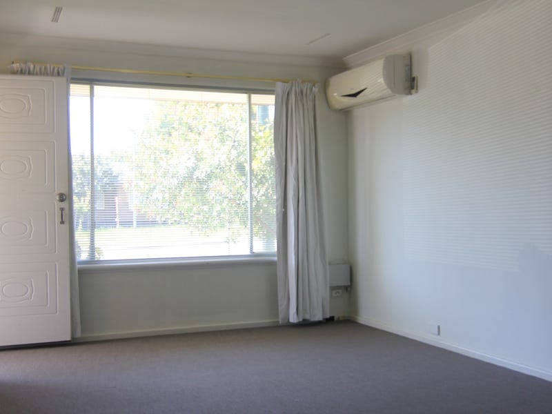 Freshly renovated 2 bed 1 5