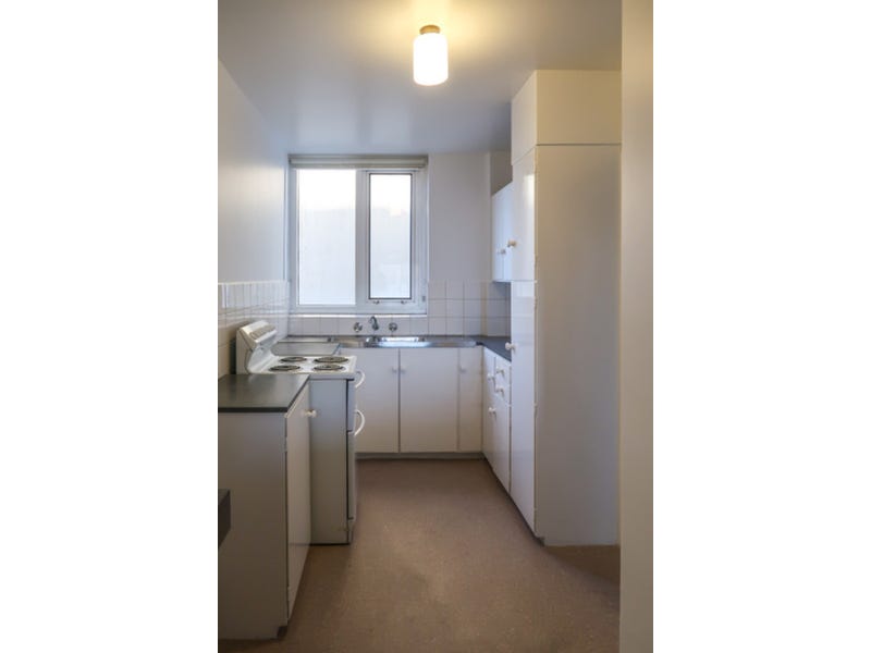 Bright and Airy with Ocean 8