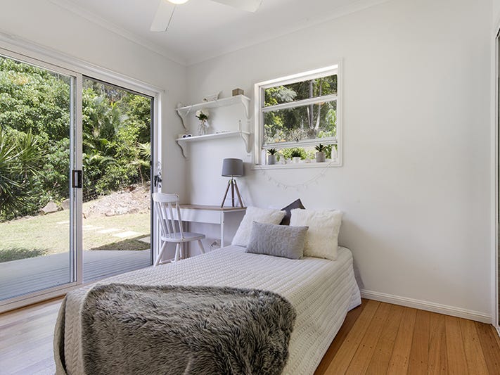 Elevated Home with Valley Views 10