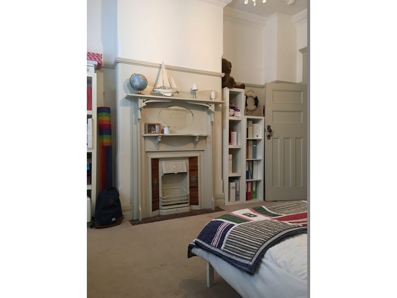 Eastern Hill Period Charm 10