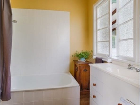 Gorgeous House in Kin Kin 6