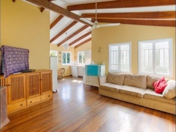 Gorgeous House in Kin Kin 7