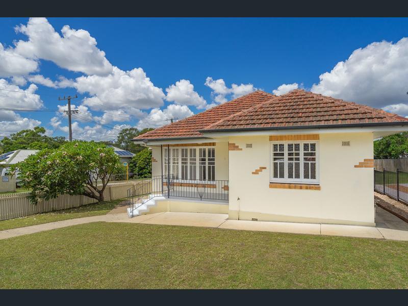 Charming & convenient 3 bedroom house