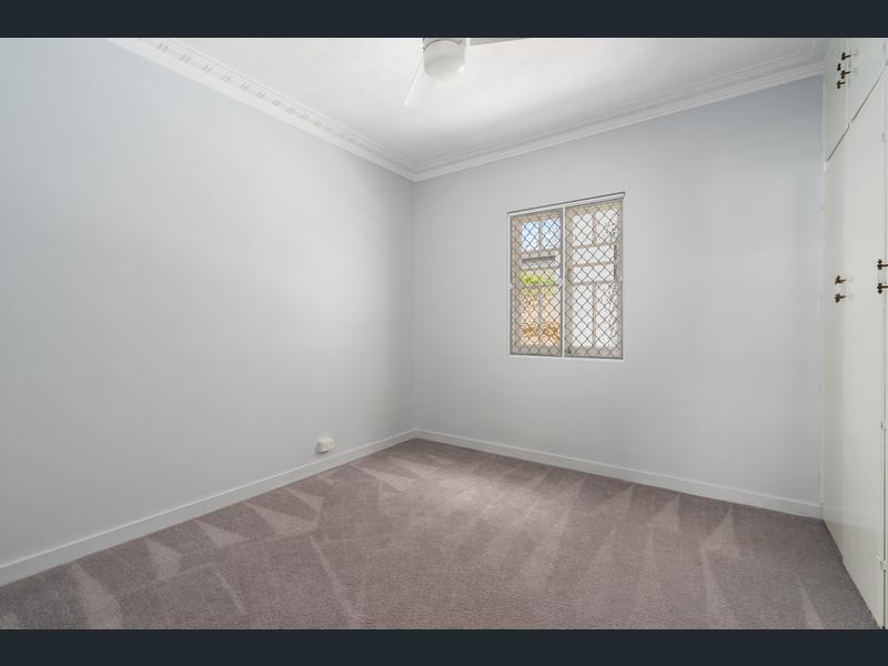Charming & convenient 3 bedroom 9