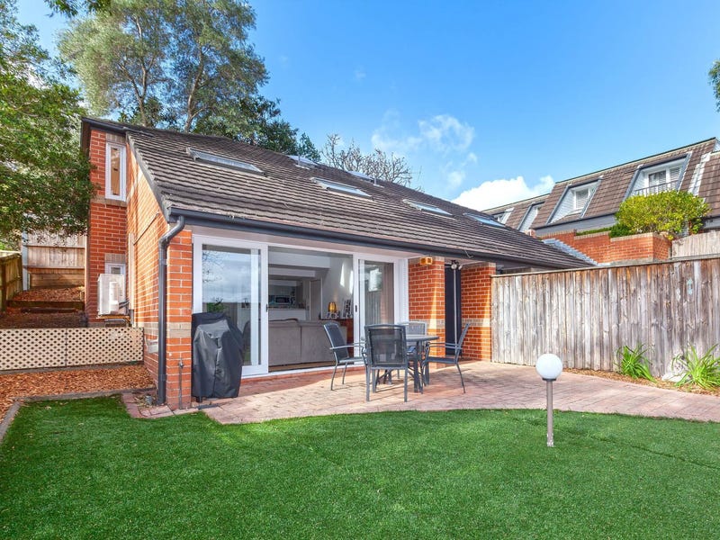 Enviable, quiet, convenient location, modern, light-filled design with oodles of outdoor space. Available immediately!