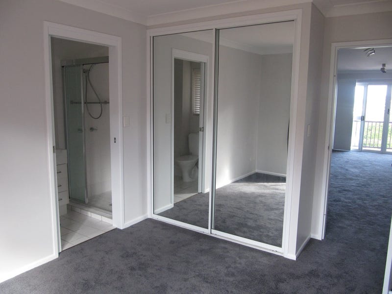 Great Location and City Views 8
