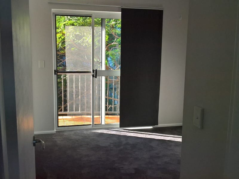 Great Location and City Views 10