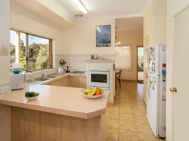 Modern Sun-lit Family home  3