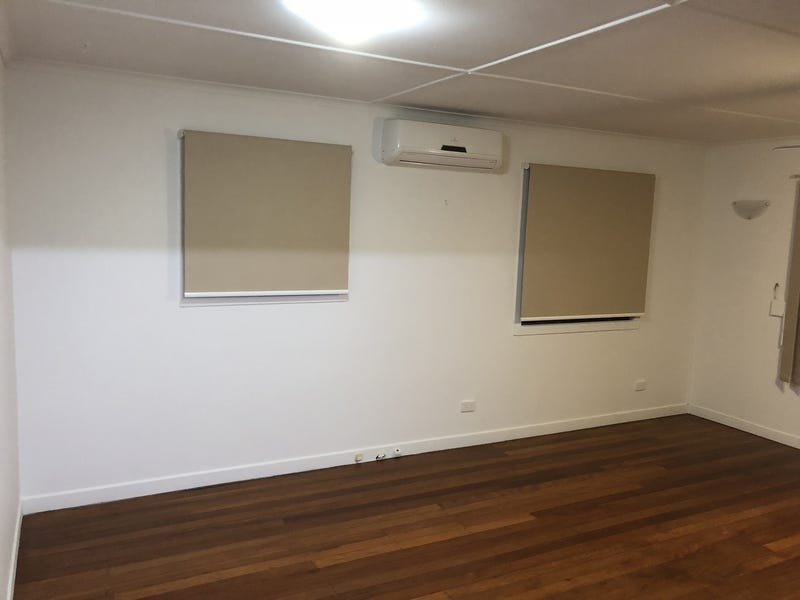 Newly renovated, in Mansfield SHS 10