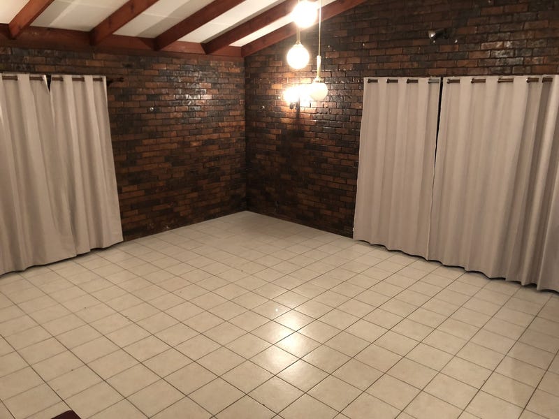 Newly renovated, in Mansfield SHS 11