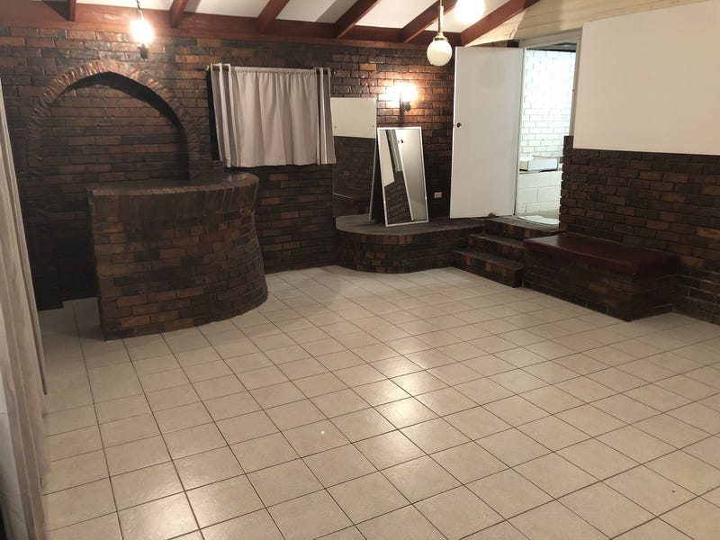Newly renovated, in Mansfield SHS 13