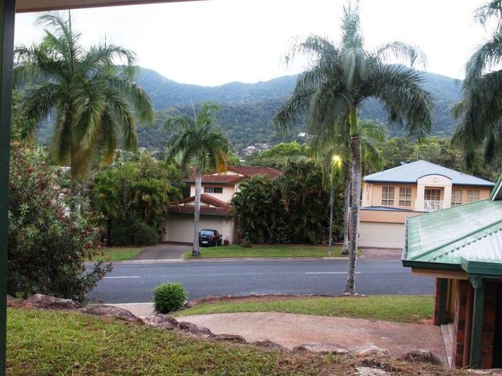 Large 4 Bed elevated home 2