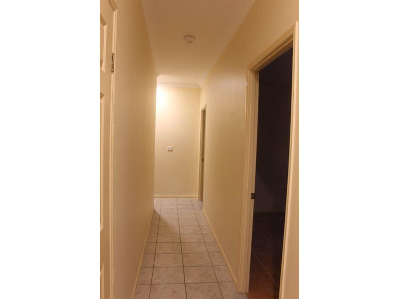 Large 4 Bed elevated home 15