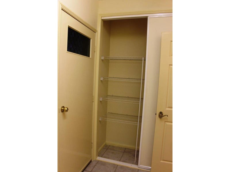 Large 4 Bed elevated home 22