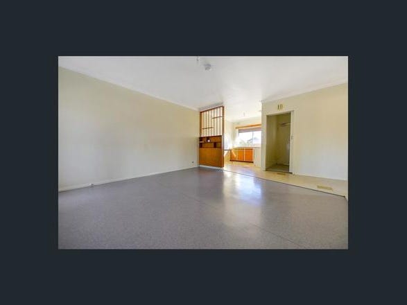 SPACIOUS 2 BEDROOM UNIT 3