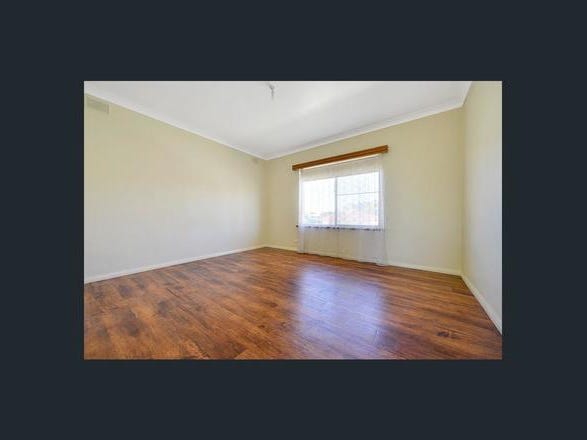 SPACIOUS 2 BEDROOM UNIT 5