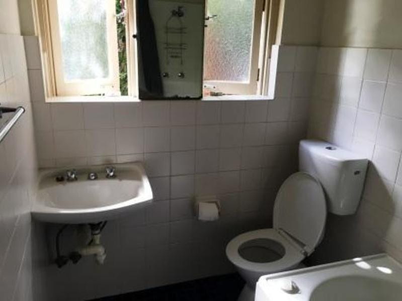 Pet Friendly Flat Close to 5