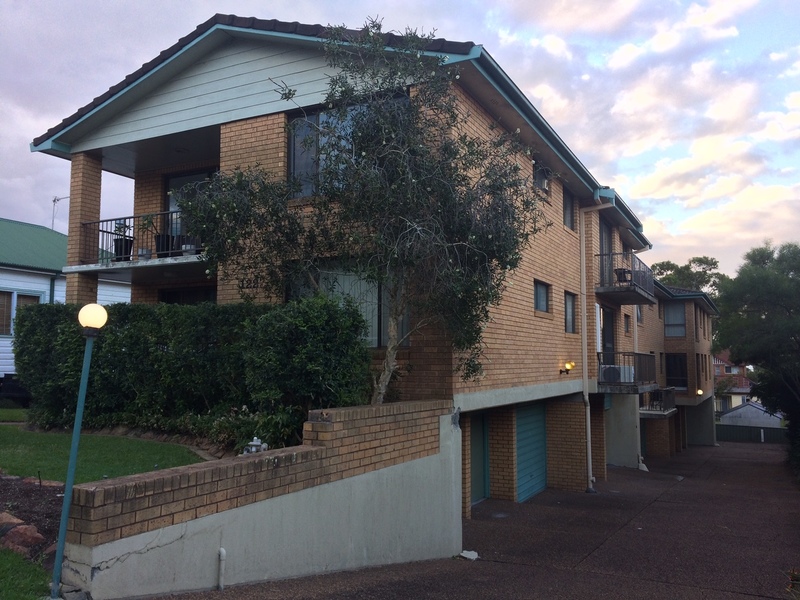 Modern Renovated 2 Bedroom Unit 2