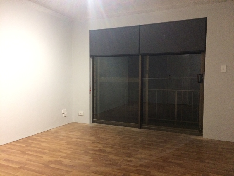 Modern Renovated 2 Bedroom Unit 4