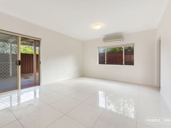 3 BEDROOM TOWNHOUSE, GREAT LOCATION 3