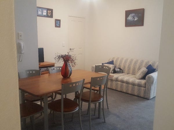 Modern 2 bedroom 2 bathroom 2