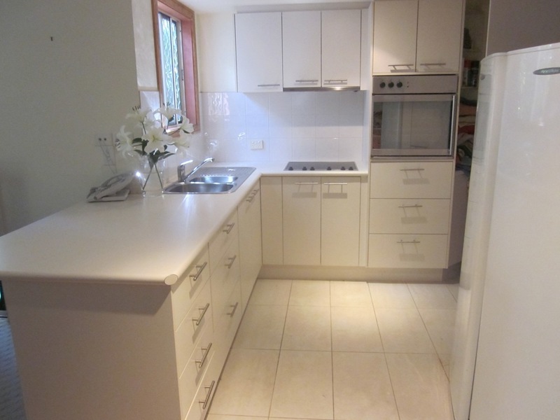 STUNNING GRANNY UNIT AT SUNRISE BEACH