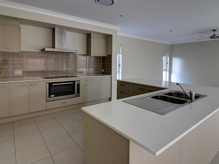 Large 4 Bedroom Family Home 2