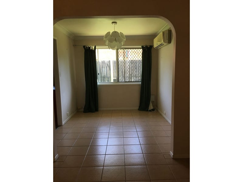 Conveniently Located House in Aspley 12