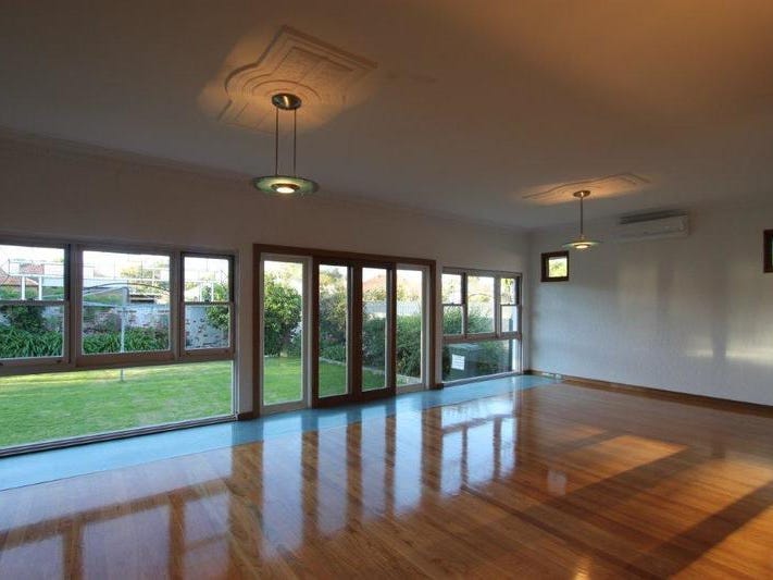 Beautifully Renovated Character Home in 10
