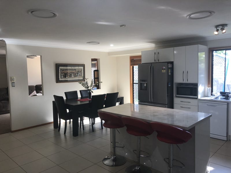Great Family Home and Entertainers 5
