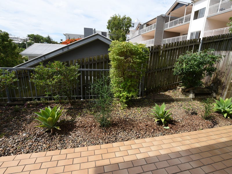 Air Conditioned Centrally Located Apartment 6