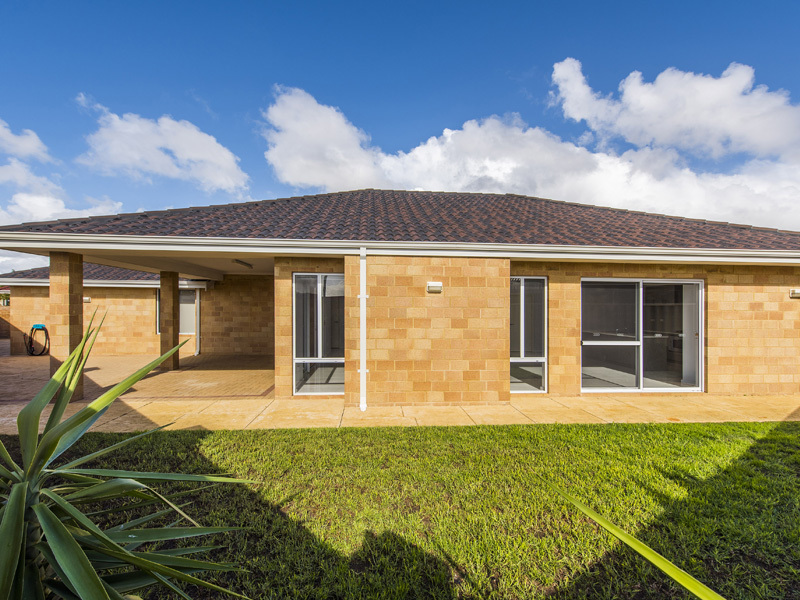 Large family sized 4×2 home 3