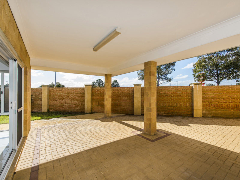 Large family sized 4×2 home 8