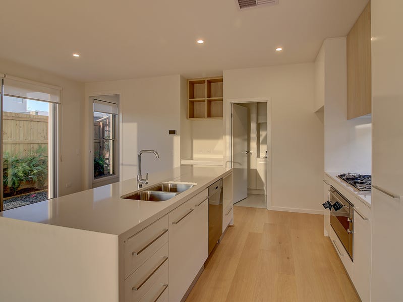 LEASED-4 Bedroom Family Home in 7
