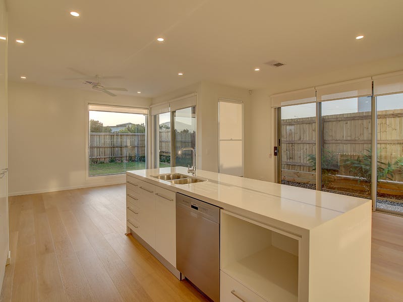 LEASED-4 Bedroom Family Home in 9