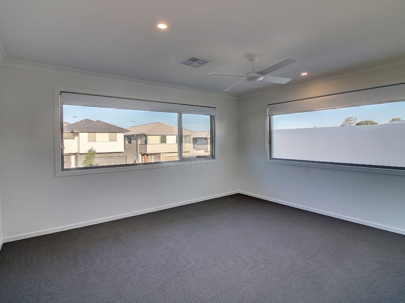 LEASED-4 Bedroom Family Home in 11
