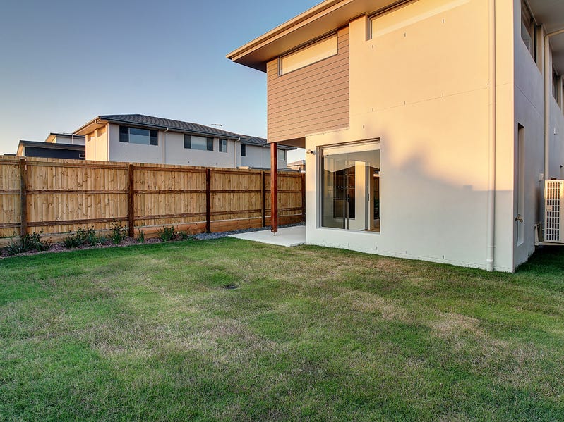 LEASED-4 Bedroom Family Home in 17